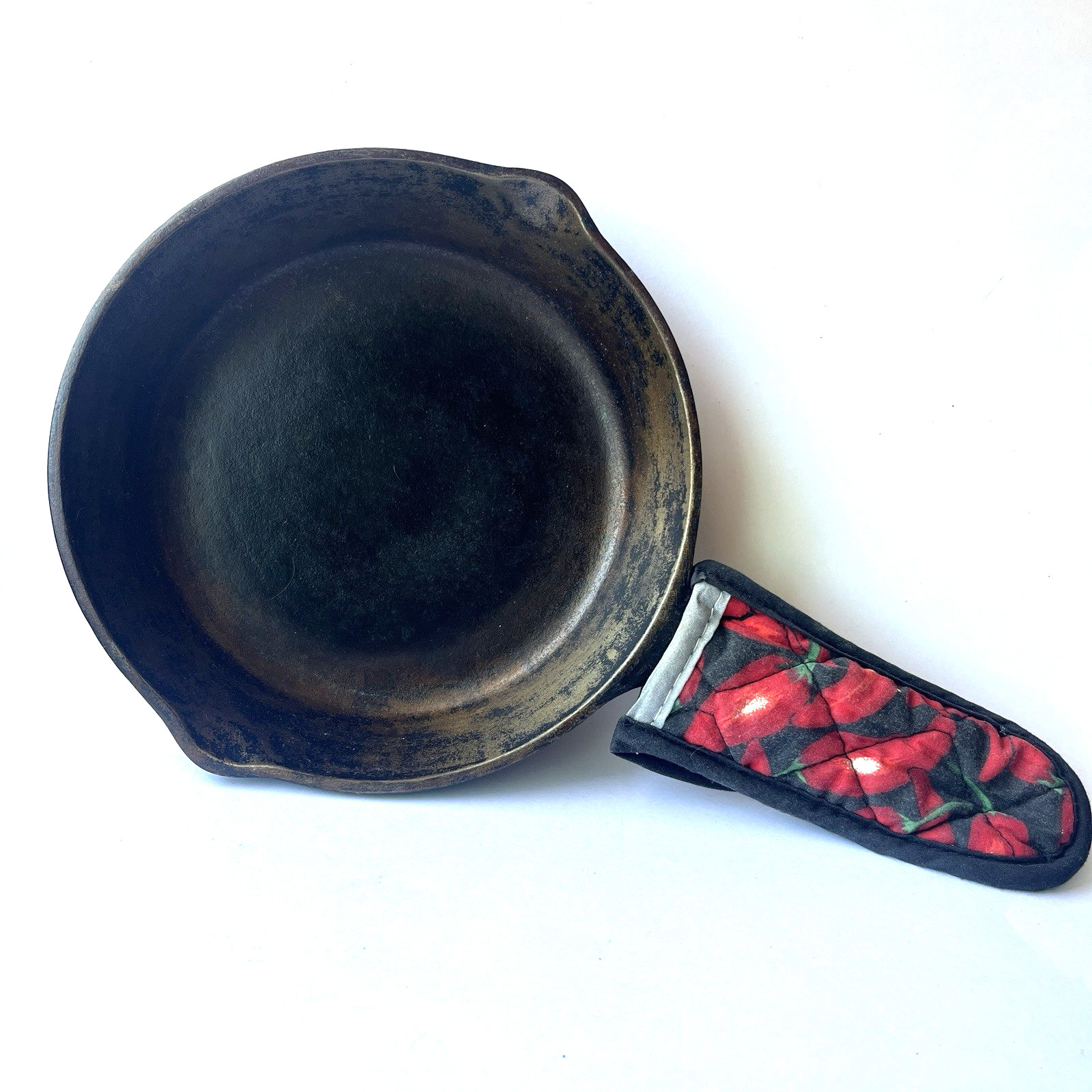 Vintage 8 Inch Lodge Cast Iron Skillet Frying Pan No. 5 SK D1 Dual Spouts USA