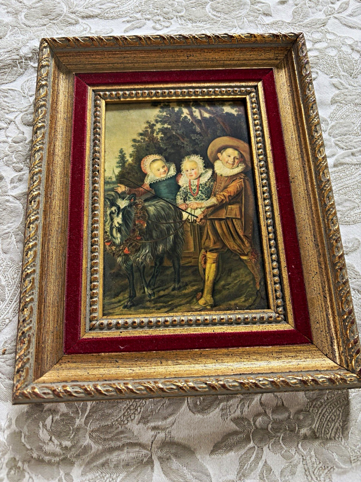 Vintage mini Art Gold & Red Wood Rectangular Wall-Mounted 6.5”x8.5”