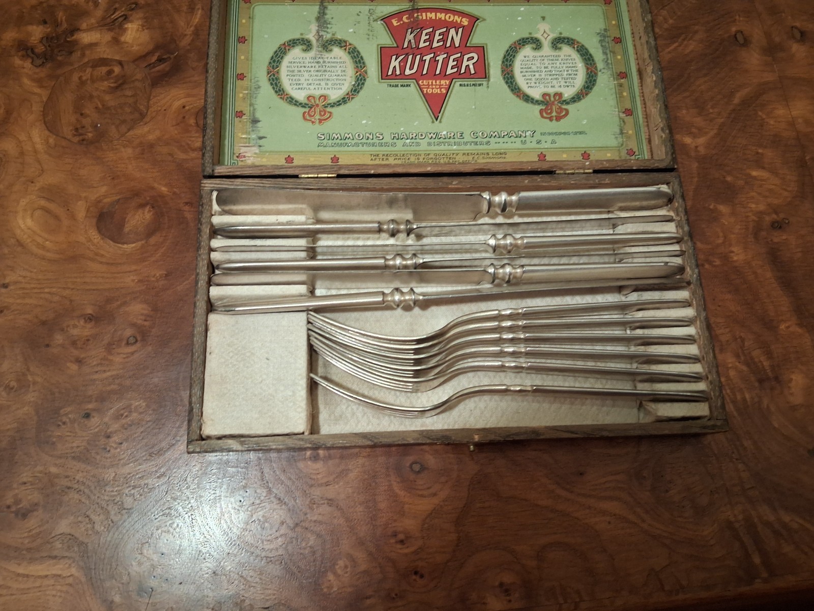 Antique E.C. Simmons Keen Kutter Cutlery Set 12 Pc Service for 6 Original Box.
