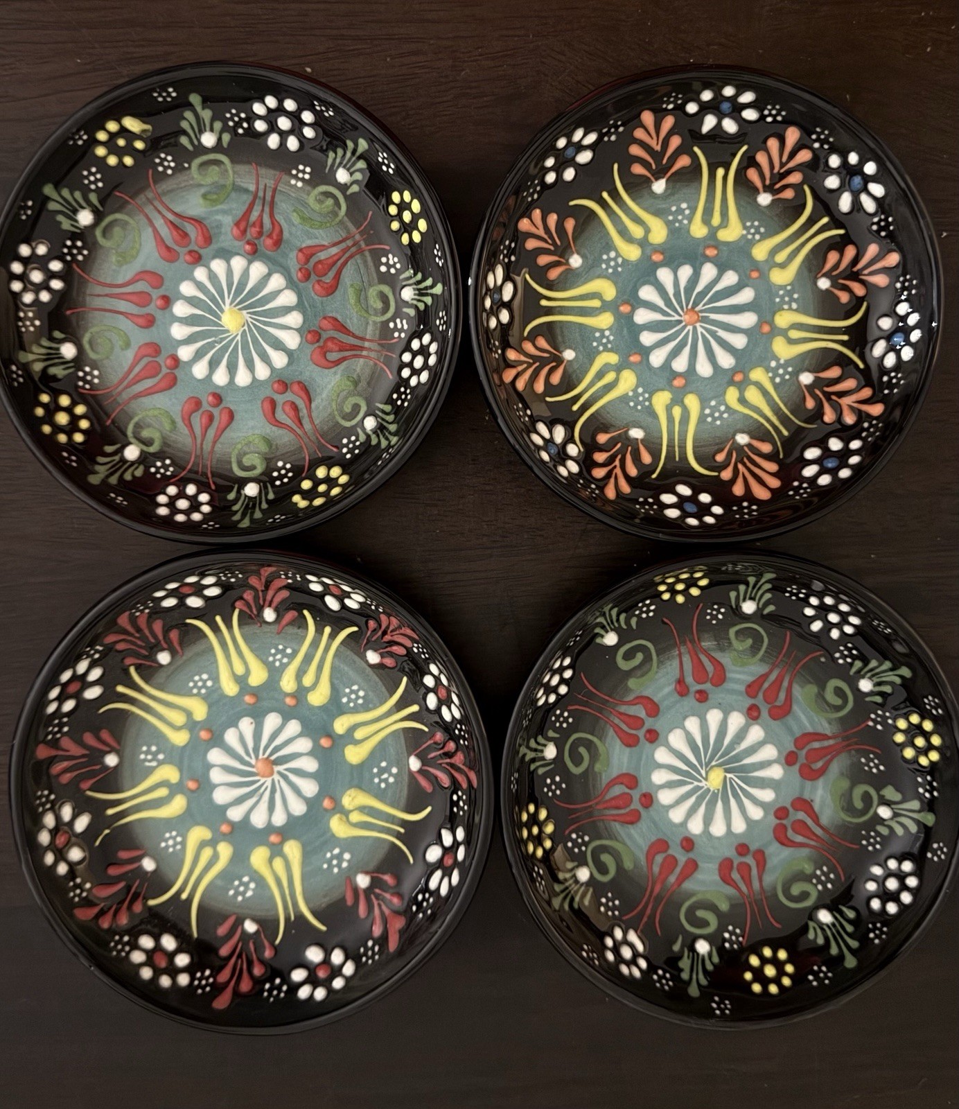 Ozen Handmade Turkish Ceramics Set Of (4) Bowls 5”Across Top & Approx. 1\