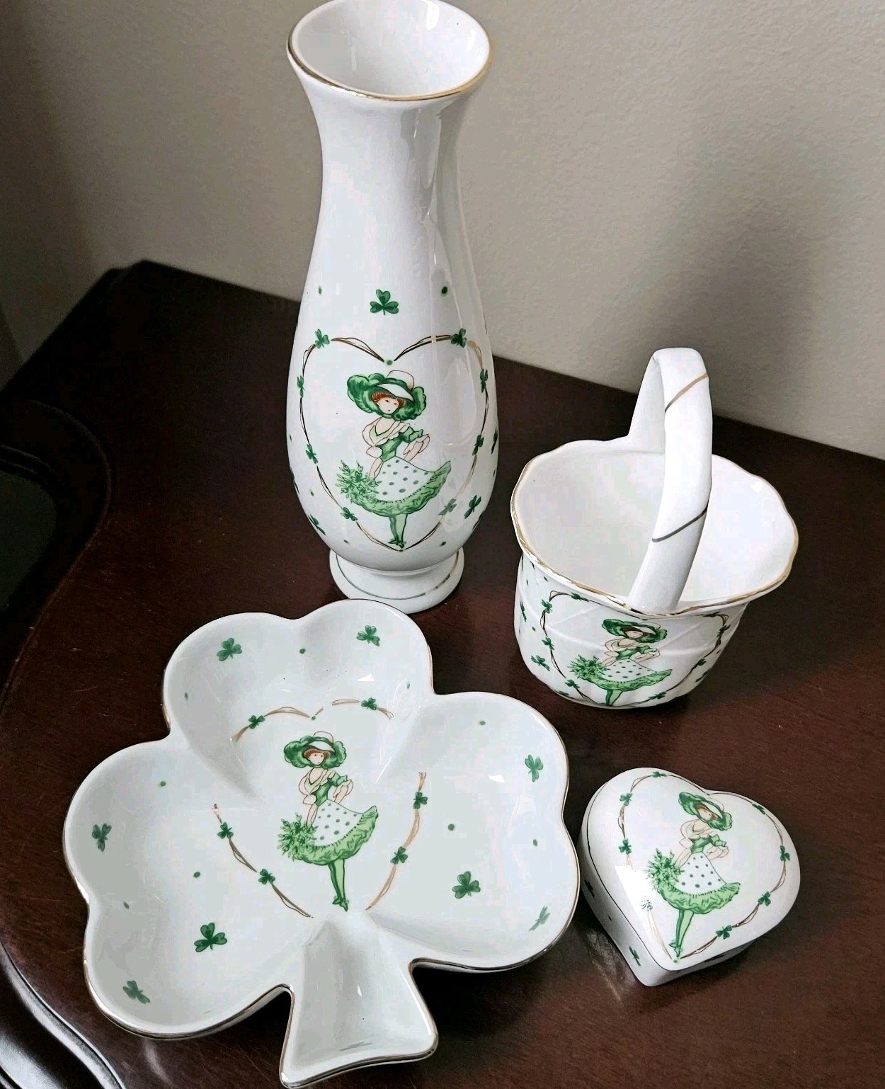 Lot Of 4 Vintage Lefton Shamrock Irish Girl Decor Vase Trinket Jewelry Dishes Lot Of 4 Vintage Lefton Shamrock Irish Girl Decor Vase Trinket Jewelry Dishes