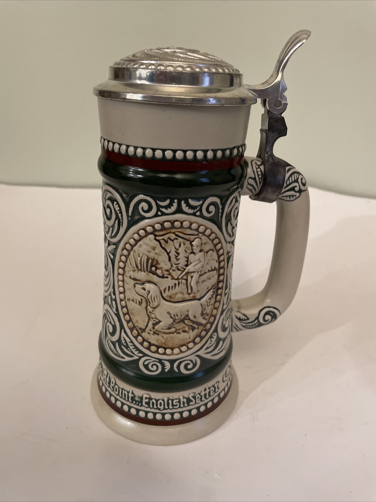 VTG 1978 Avon  Beer Stein/Mug Rainbow Trout, Hunting Dog/Fishing #611688