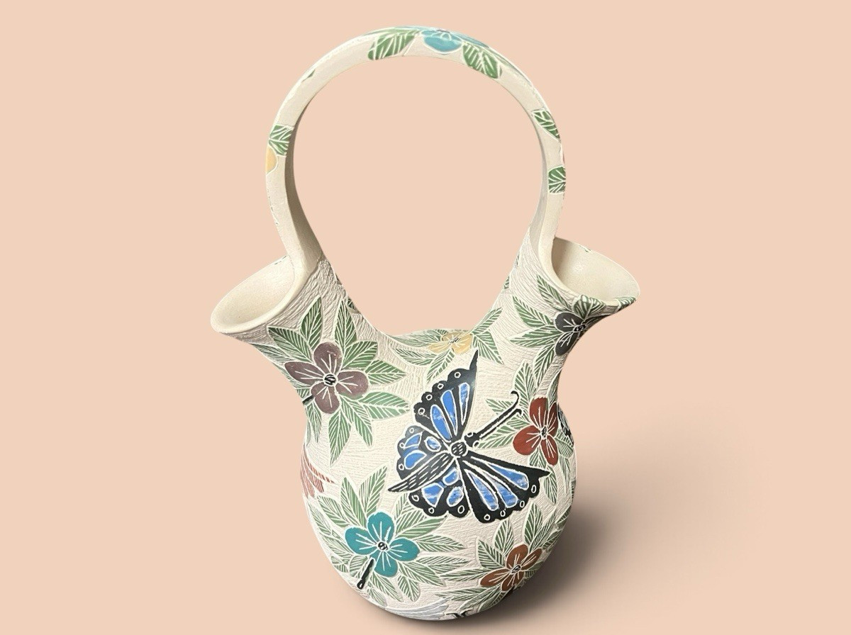 Mata Ortiz Pottery Ernesto Arras Olivas Wedding Vase Butterfly Hummingbird Clay