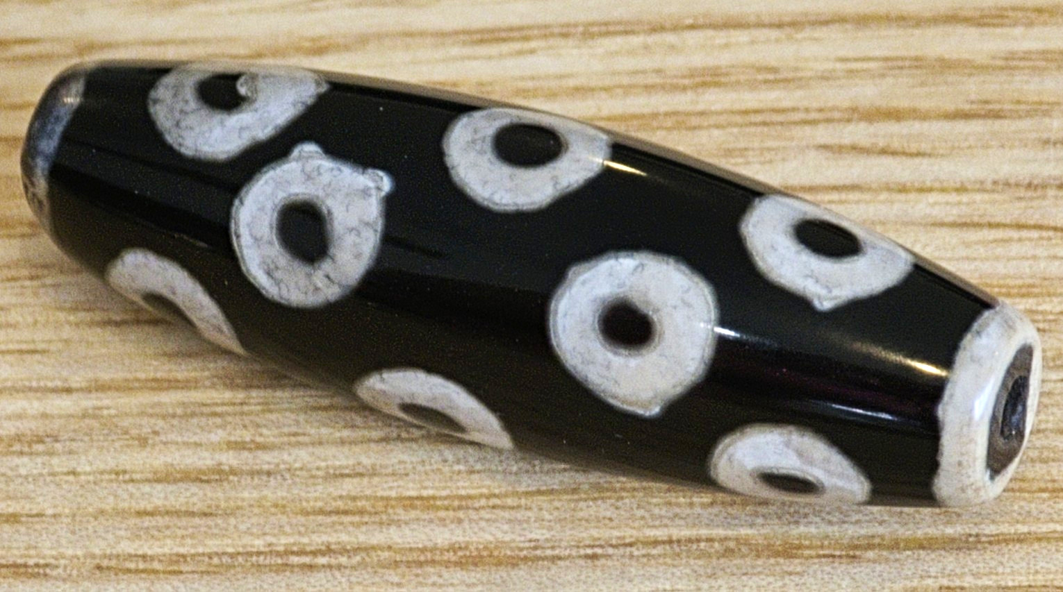 Vintage Tibetan Style Agate 9 Eye Dzi Focal Barrel Bead