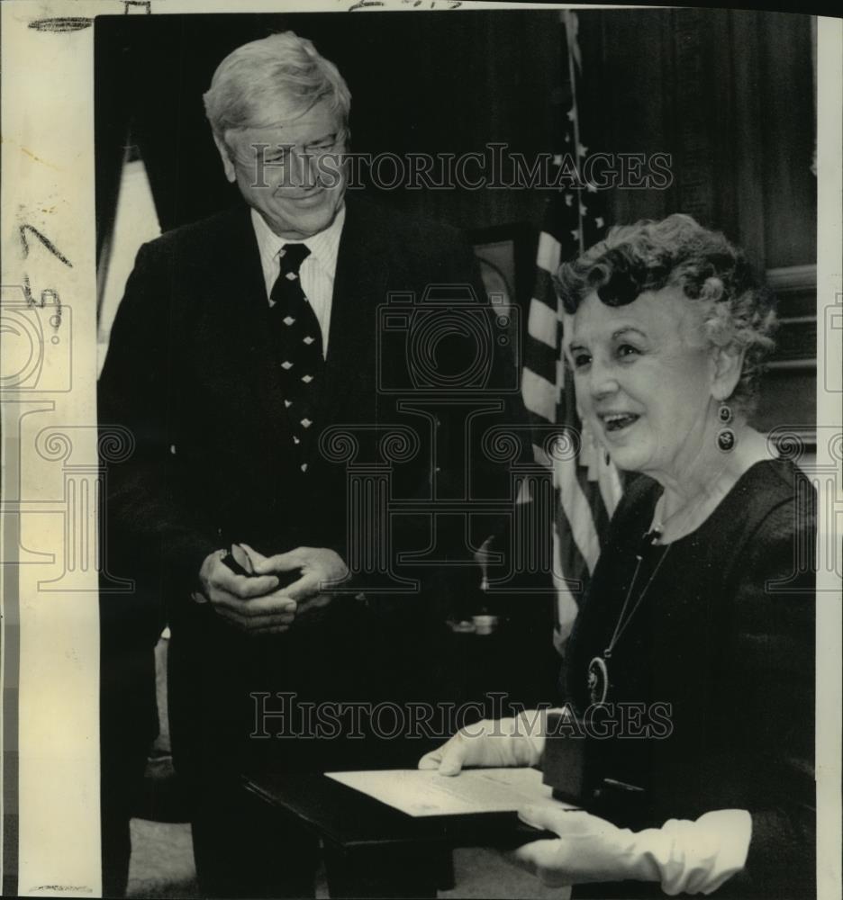 1974 Press Photo Mrs. Margaret Patters Johnson Bartlett Honored in Washington DC