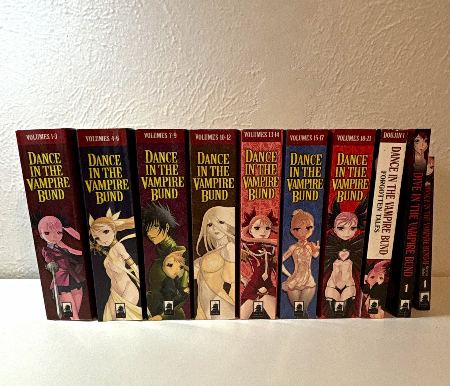 Dance in the Vampire Bund Omnibus Manga Vol 1-21, Forgotten Tales, Scarlet Order Dance in the Vampire Bund Omnibus Manga Vol 1-21, Forgotten Tales, Scarlet Order