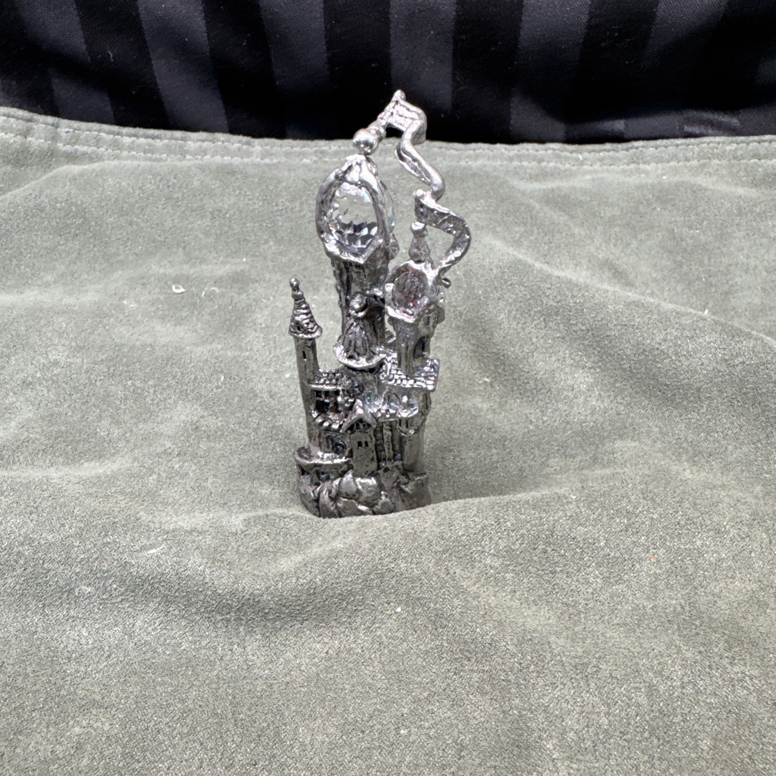 Kevin O\'Hare Fellowship Foundry Castle Gold Pewter Crystals