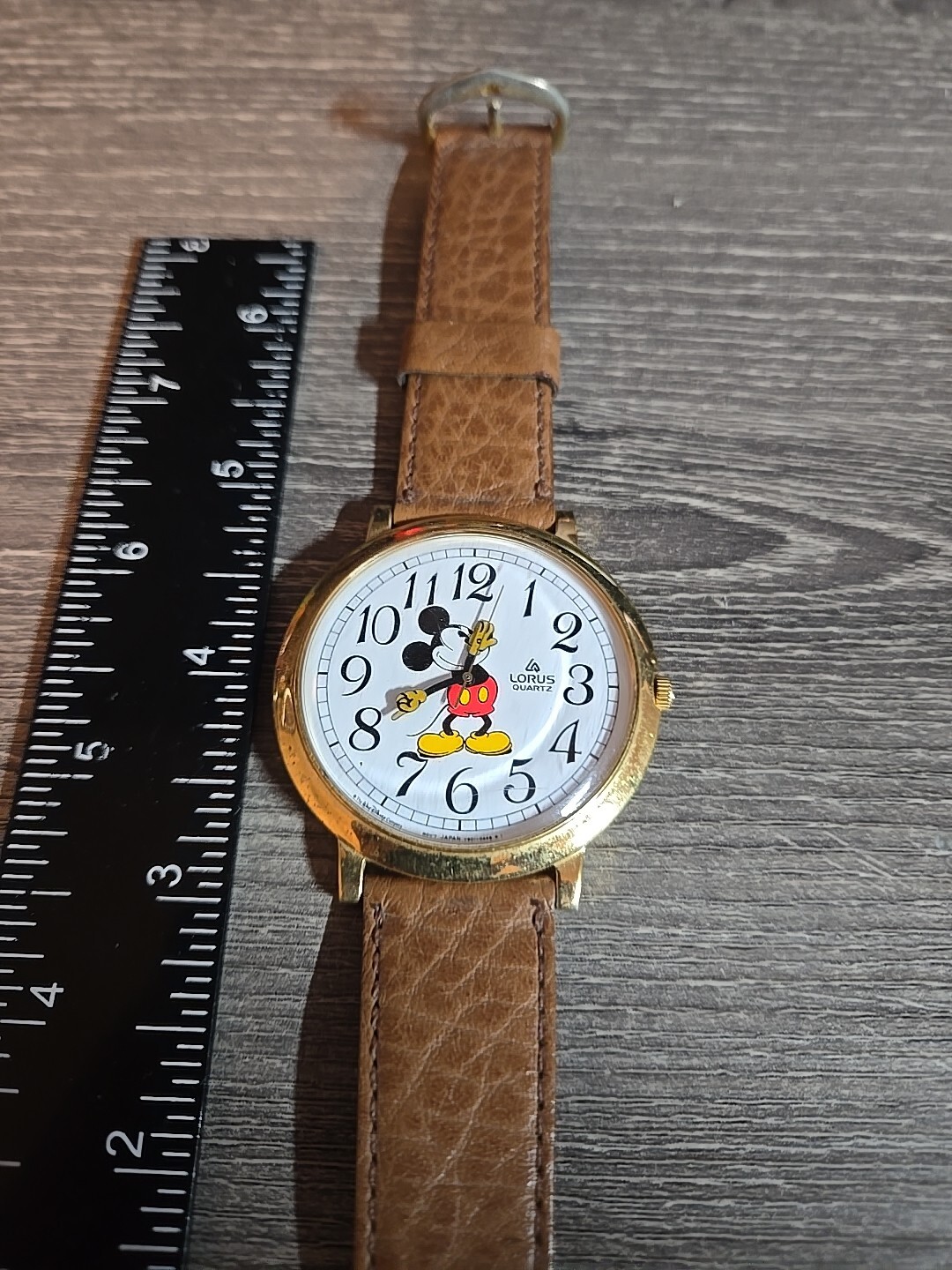 VINTAGE 1980s LARGE DISNEY LORUS QUARTZ MICKEY MOUSE WATCH Needs Battery Ba