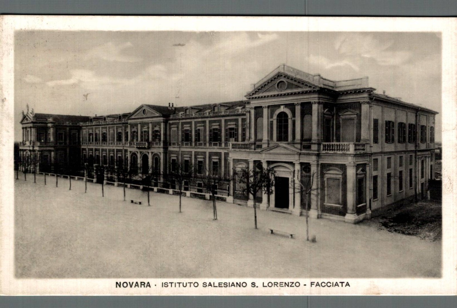 Novara Ist. Salesian S. Lorenzo F. small shipped