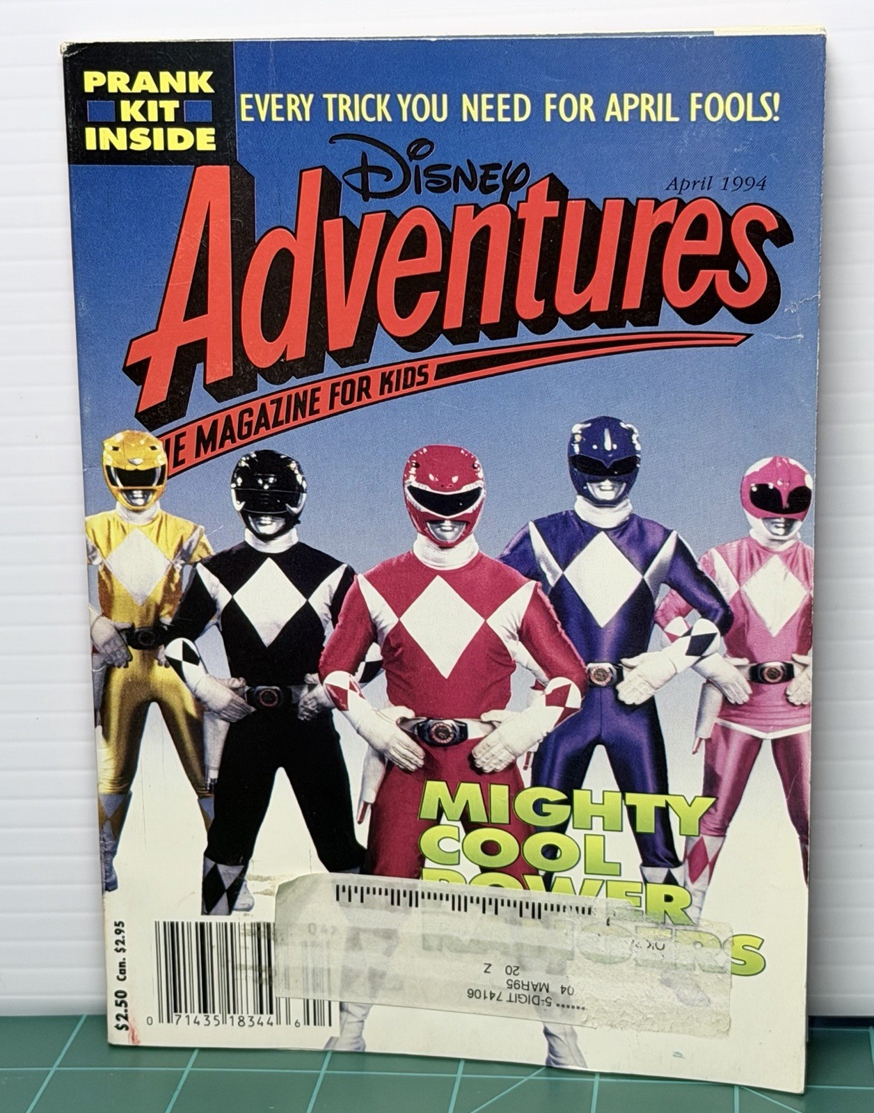 VINTAGE April 1994 Power Rangers Disney Adventures Magazine - Volume 4, Number 6 VINTAGE April 1994 Power Rangers Disney Adventures Magazine - Volume 4, Number 6