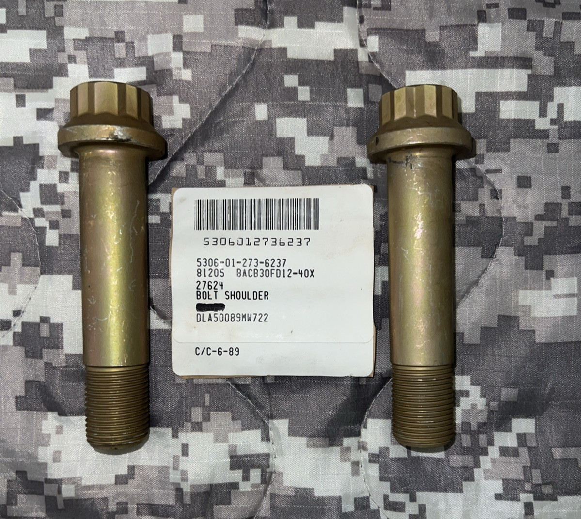 Boeing Aircraft Shoulder Bolts (2) BACB30FD12-40X   5306-01-273-6237 NEW A-16