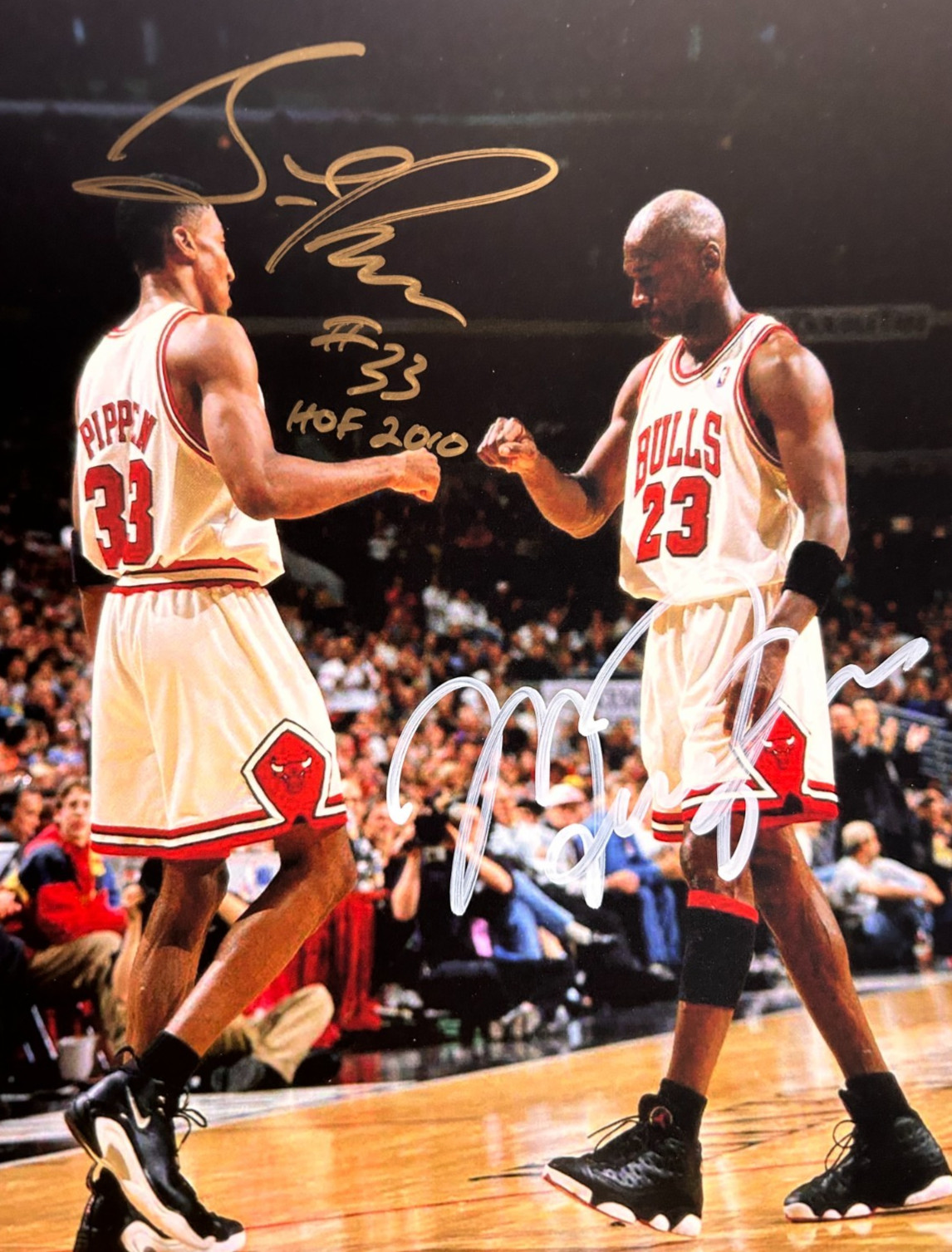 Michael Jordan & Scottie Pippen Signed 8x10