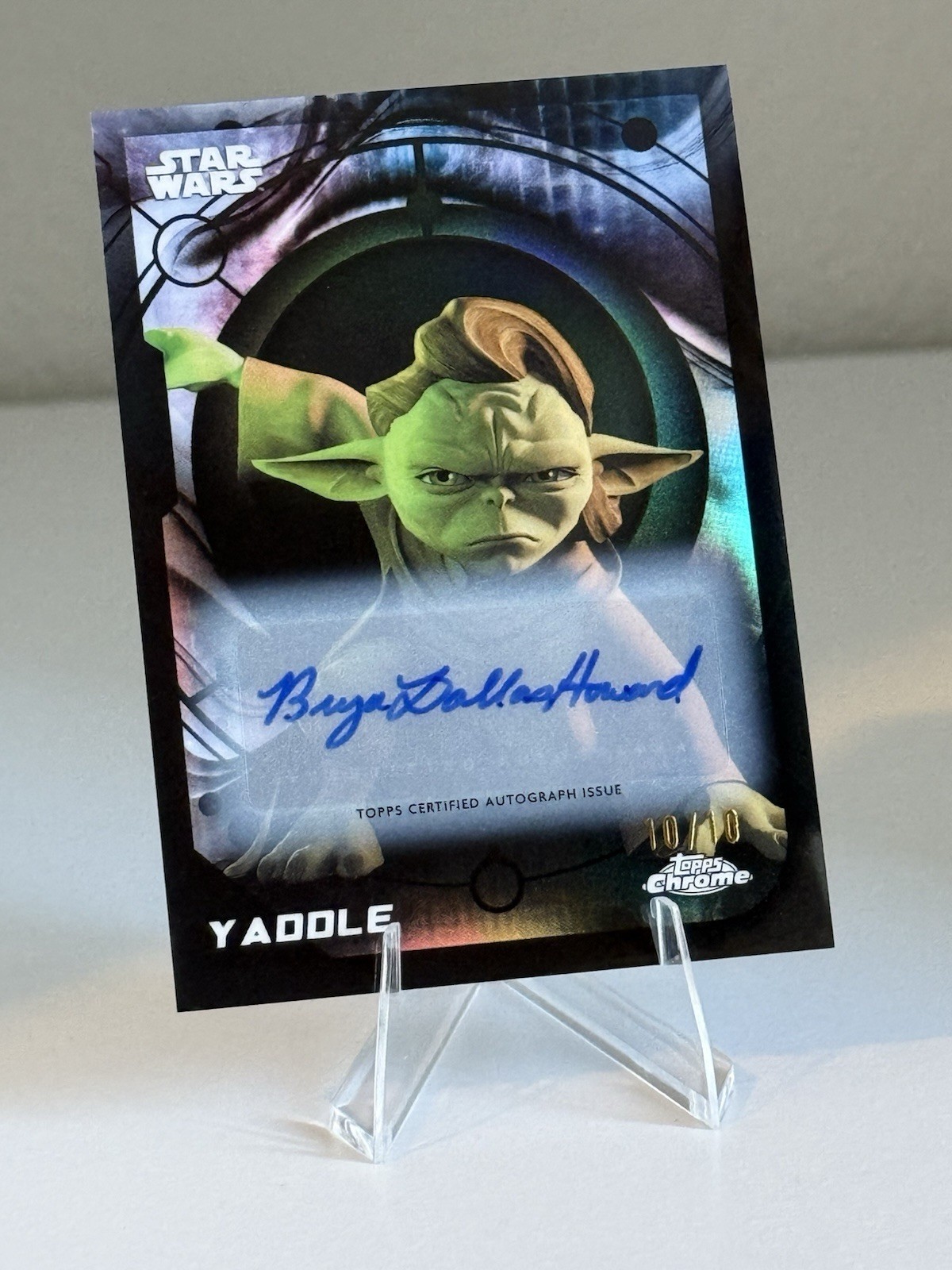 2026 Topps Chrome Star Wars - Yaddle Auto - Bryce Dallas Howard - /10 - OMEGA 2026 Topps Chrome Star Wars - Yaddle Auto - Bryce Dallas Howard - /10 - OMEGA
