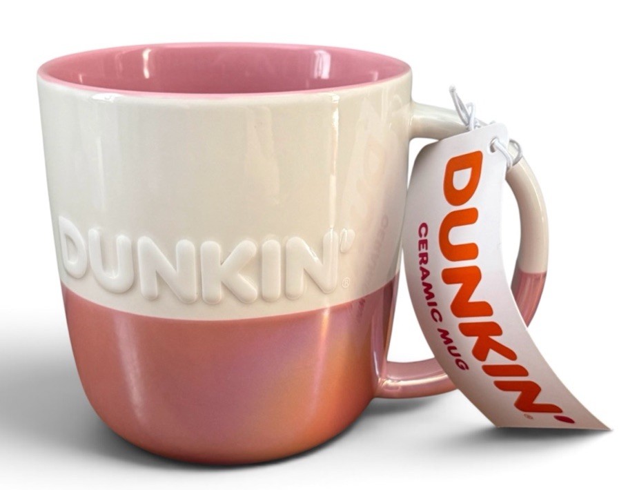 BRAND NEW DUNKIN' DONUTS - WINTER 2024 LARGE 20 OZ OMBRE PINK CERAMIC MUG