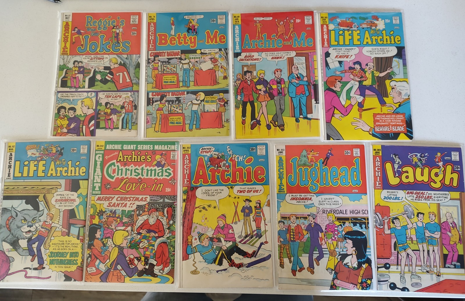 9 Vintage Archie Series Comic Books 1976