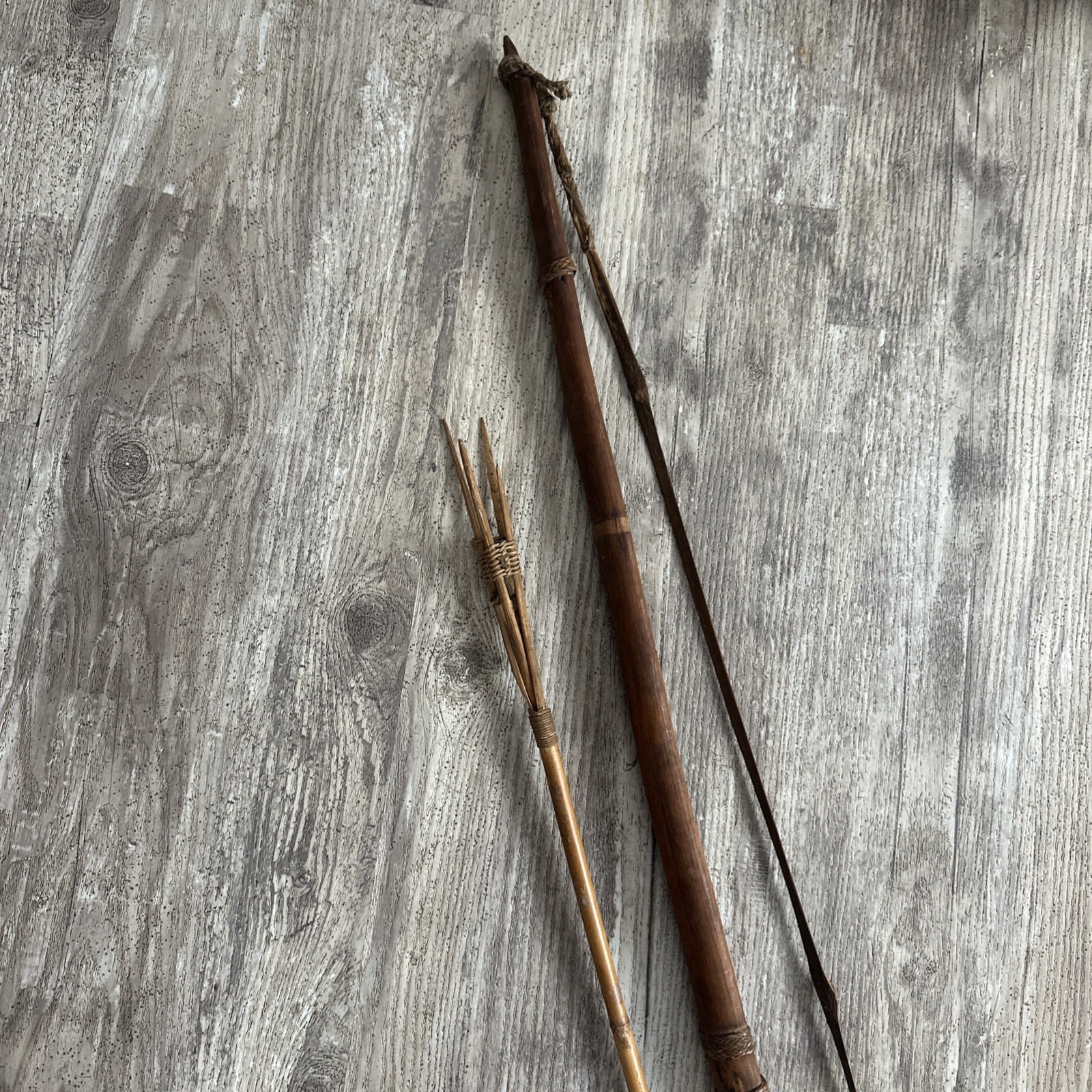 Aboriginal Australian HAND CRAFTED BOW AND ARROW Wood & Bamboo Vintage Original Aboriginal Australian HAND CRAFTED BOW AND ARROW Wood & Bamboo Vintage Original