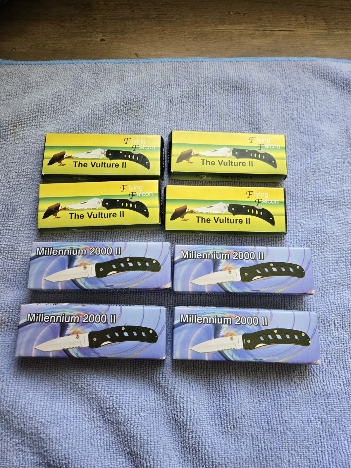 lot of eight pocket knives