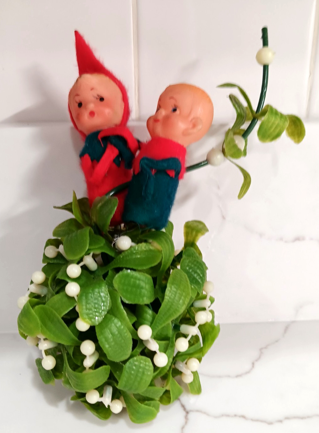 Vtg MCM Christmas Mistletoe Kissing Ball Felt Pixie Elf Hanging Ornament VGC