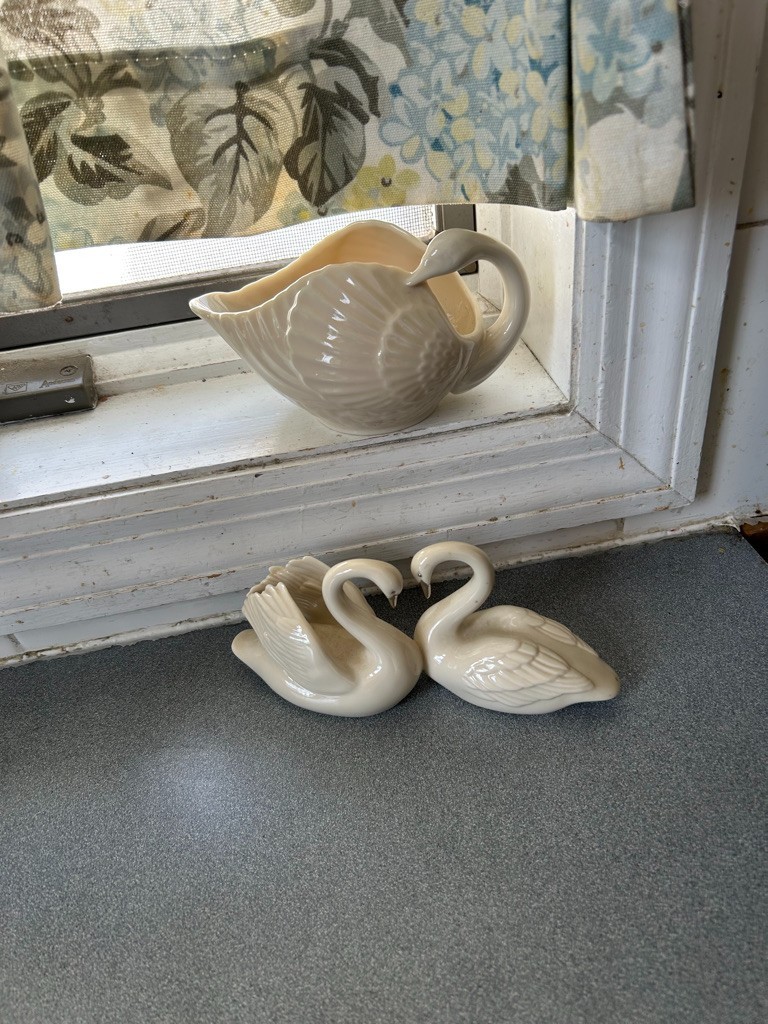 RETIRED LENOX \