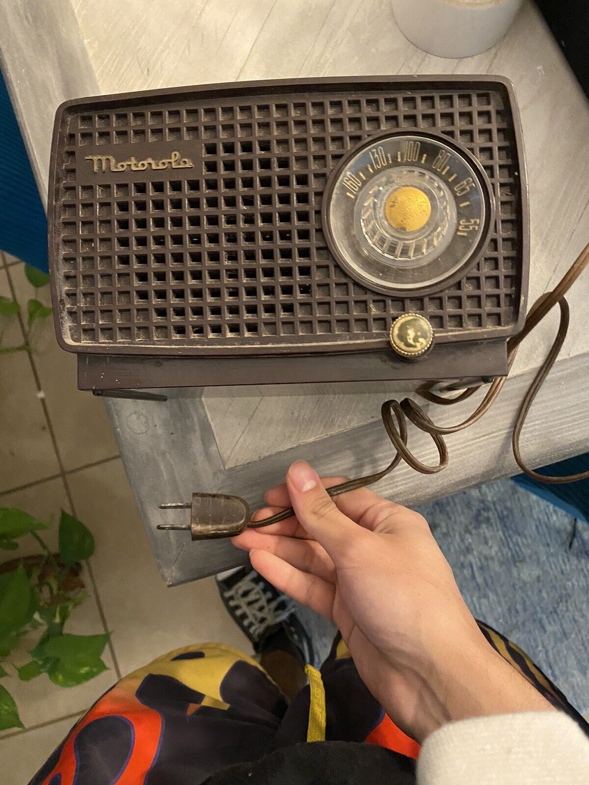 Antique Motorola radio model59R1
