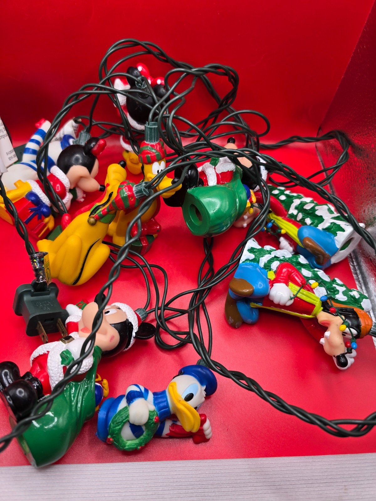 DISNEY CHARACTER CHRISTMAS TREE LIGHT SET WORKS MICKEY MINNIE GOOFY DONALD 