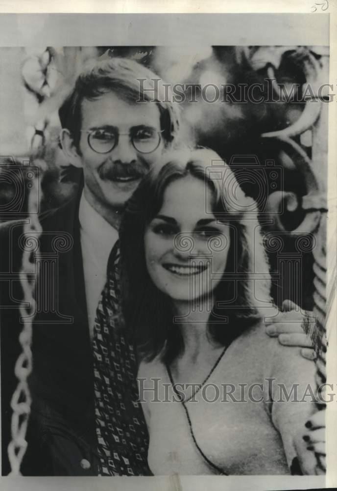 1972 Press Photo Heir turned revolutionary Patty Hearst & her fiance Steven Weed