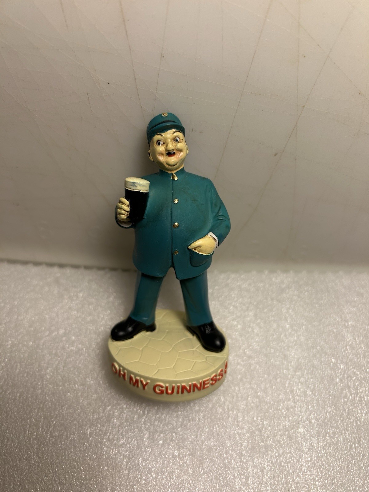 GUINNESS GILROY ZOOKEEPER STATUE. OH MY GUINNESS DECORATIVE NOVELTY. USA