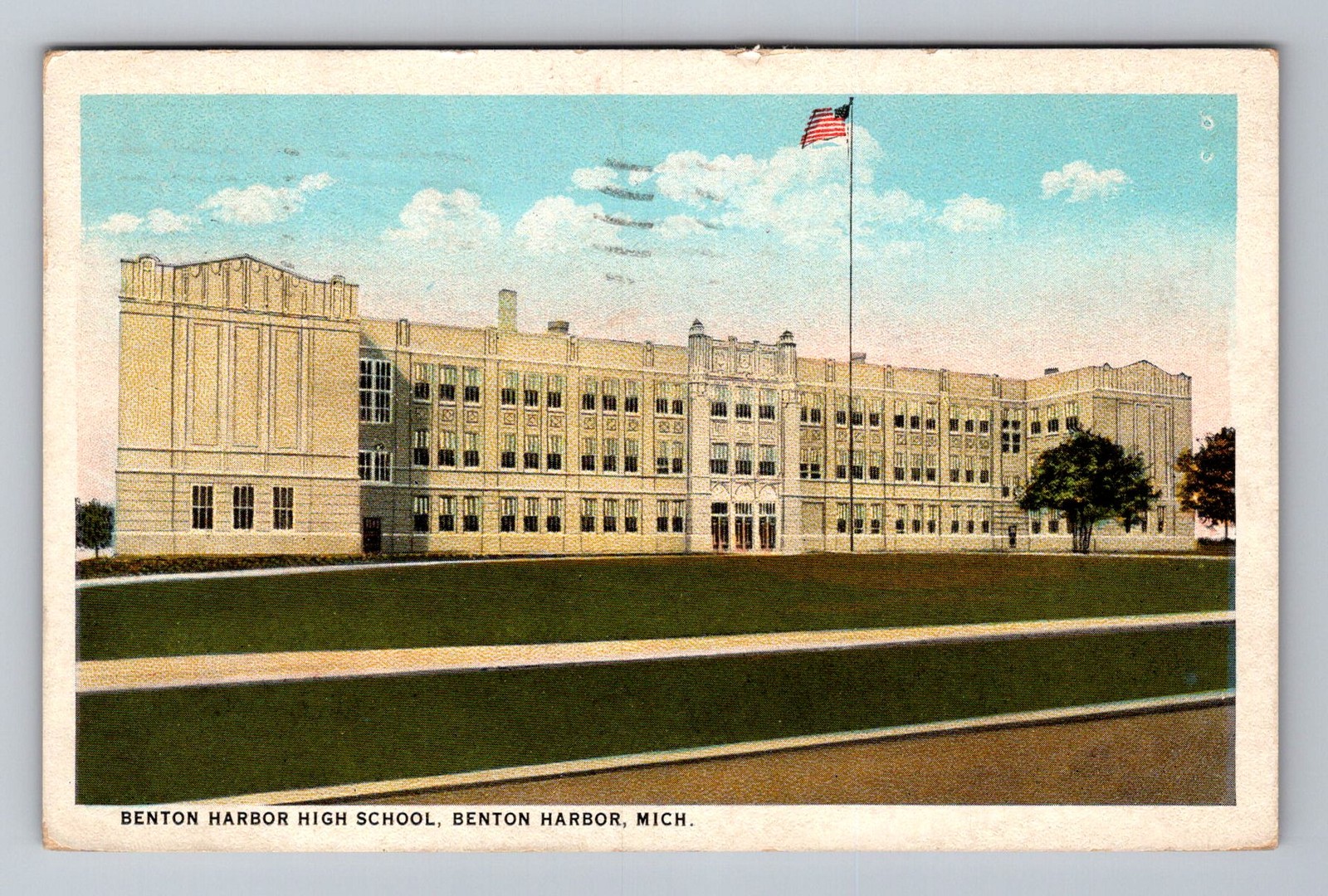 Benton Harbor MI-Michigan, High School, Postal Souvenir Vintage c1924 Postcard