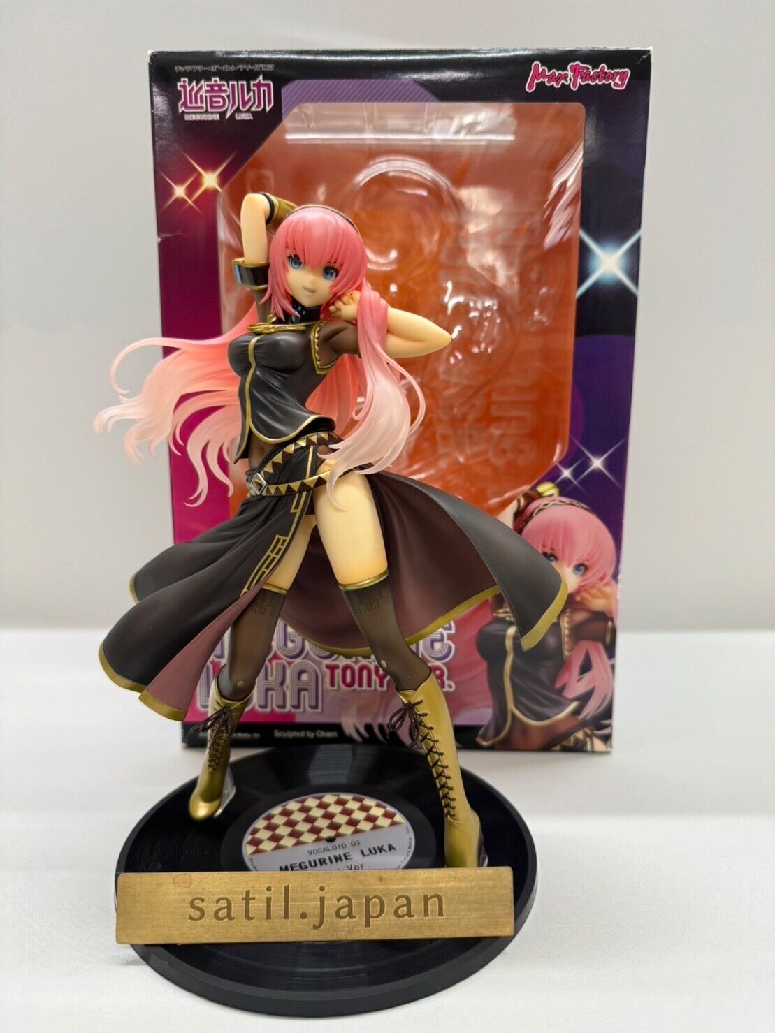 [USED] Max Factory Character Vocal Series 03 Megurine Luka Tony ver. 1/7 Figure