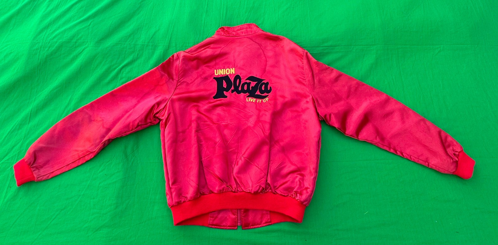 Vintage RARE Union Plaza Hotel Casino CARD ROOM Men\'s Satin Jacket Size XXL.