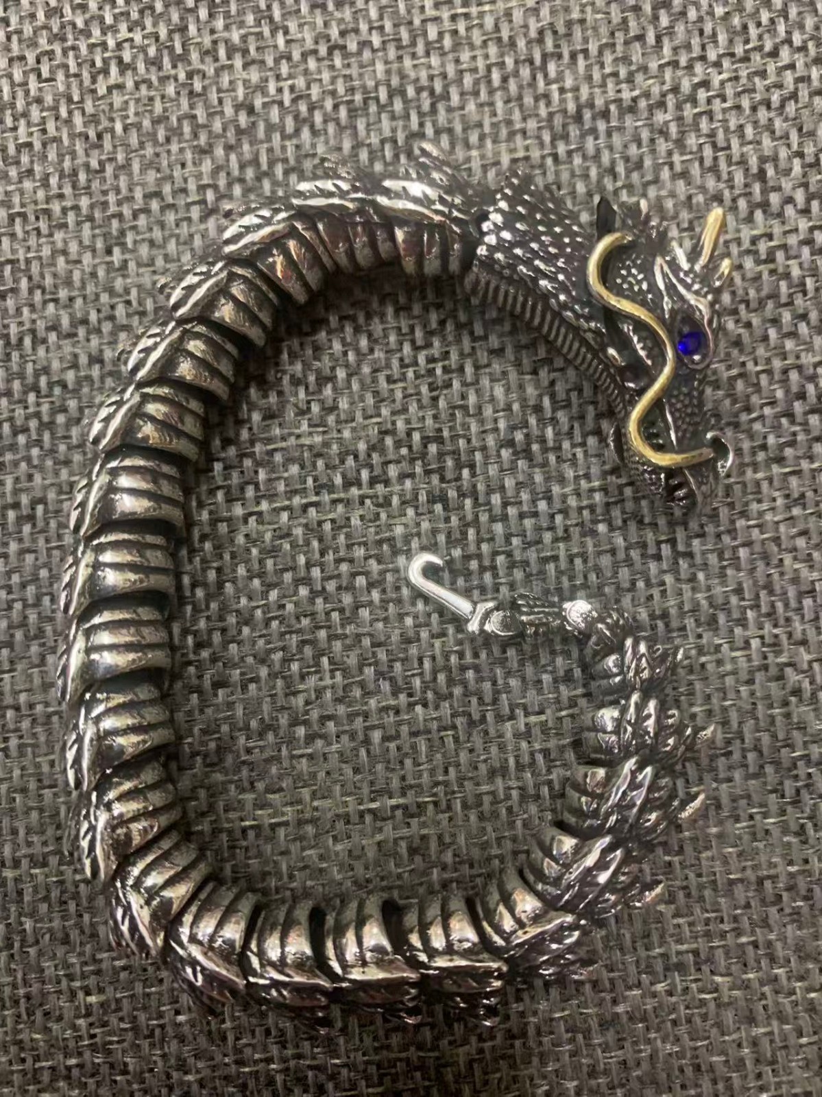 2Pcs Cute Tibetan Silver Hand Made *Dragon* Bracelets