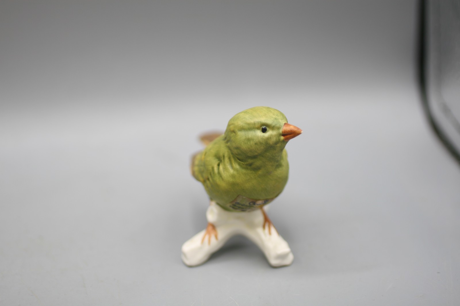 Vintage 1970s Goebel Bird Figurine Greenfinch Hand Painted Porcelain 38026 P19
