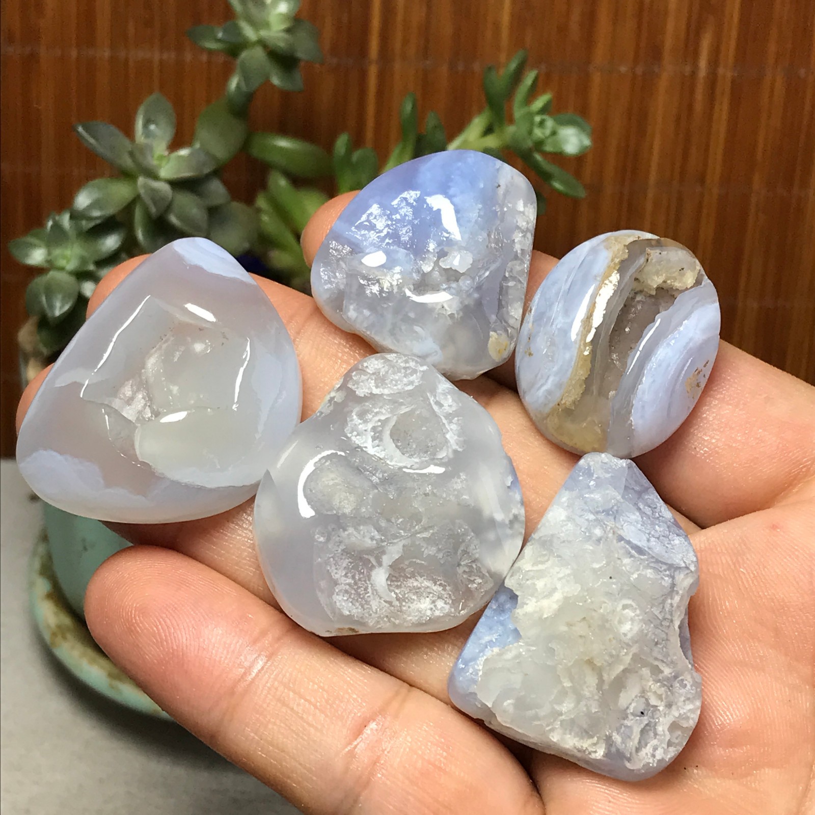 Natural Blue Chalcedony Agate Tumbled Palm Stone Crystal Reiki Specimen A7576