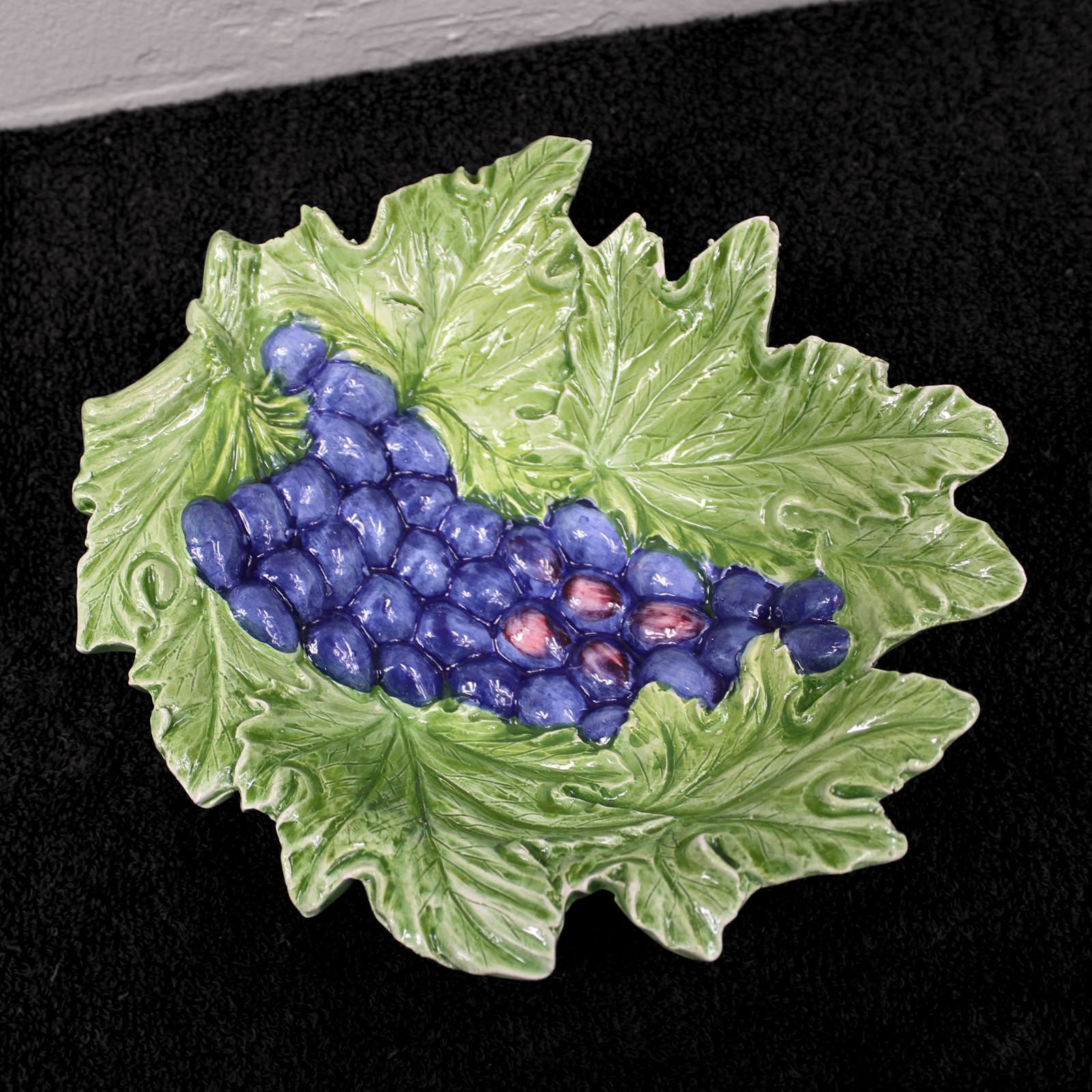 Vintage Italian Majolica Style Leaf Bowl Plate Grapes Italy Ceramic