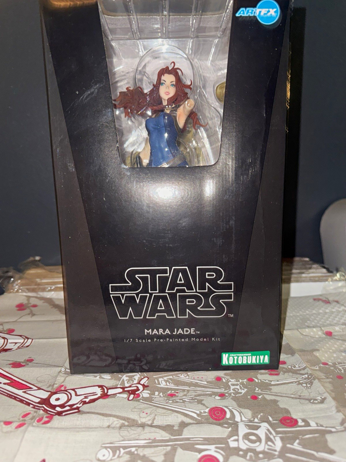 Kotobukiya ARTFX Star Wars Mara Jade 1/7 Pre-Painted Model Kit 2014