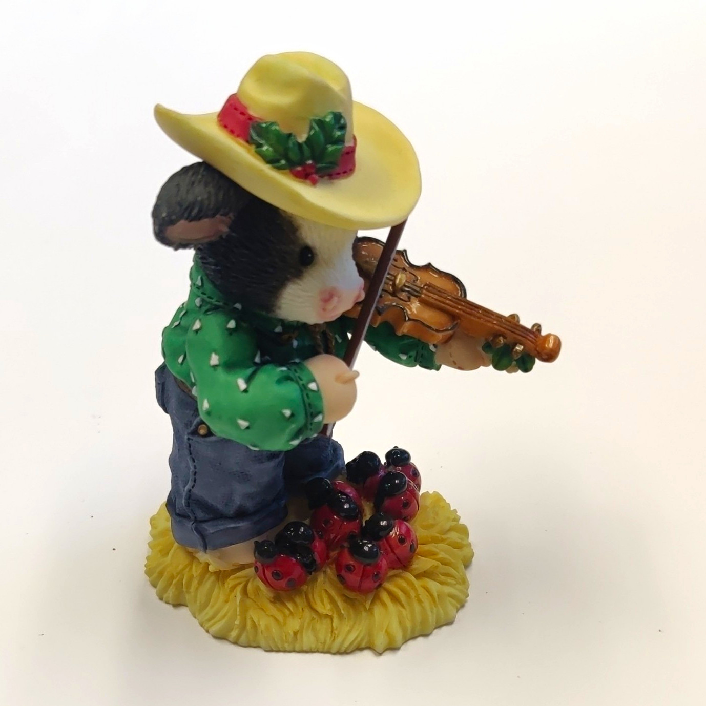 Enesco Mary\'s Moo Moos Do-Si-Do Under the Mistletoe Cow Figurine 1998 #372005