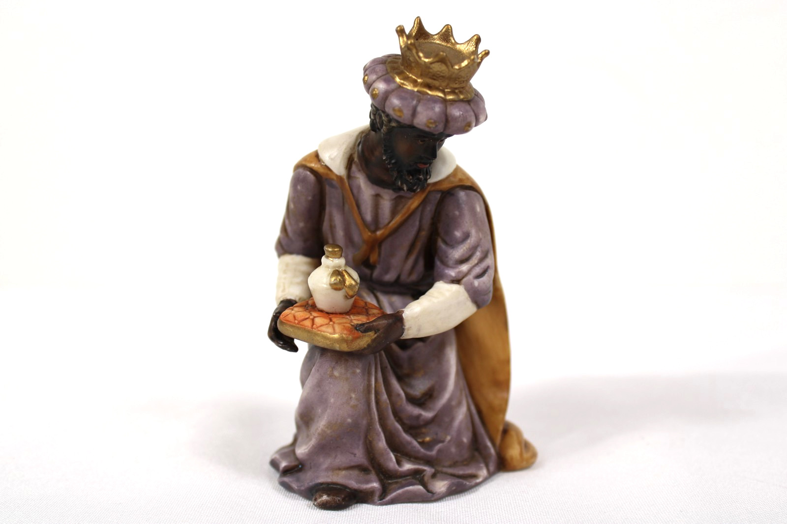 Heritage O\'Well Nativity Hand Painted Porcelain Replacement Kneeling Wise Man 5\