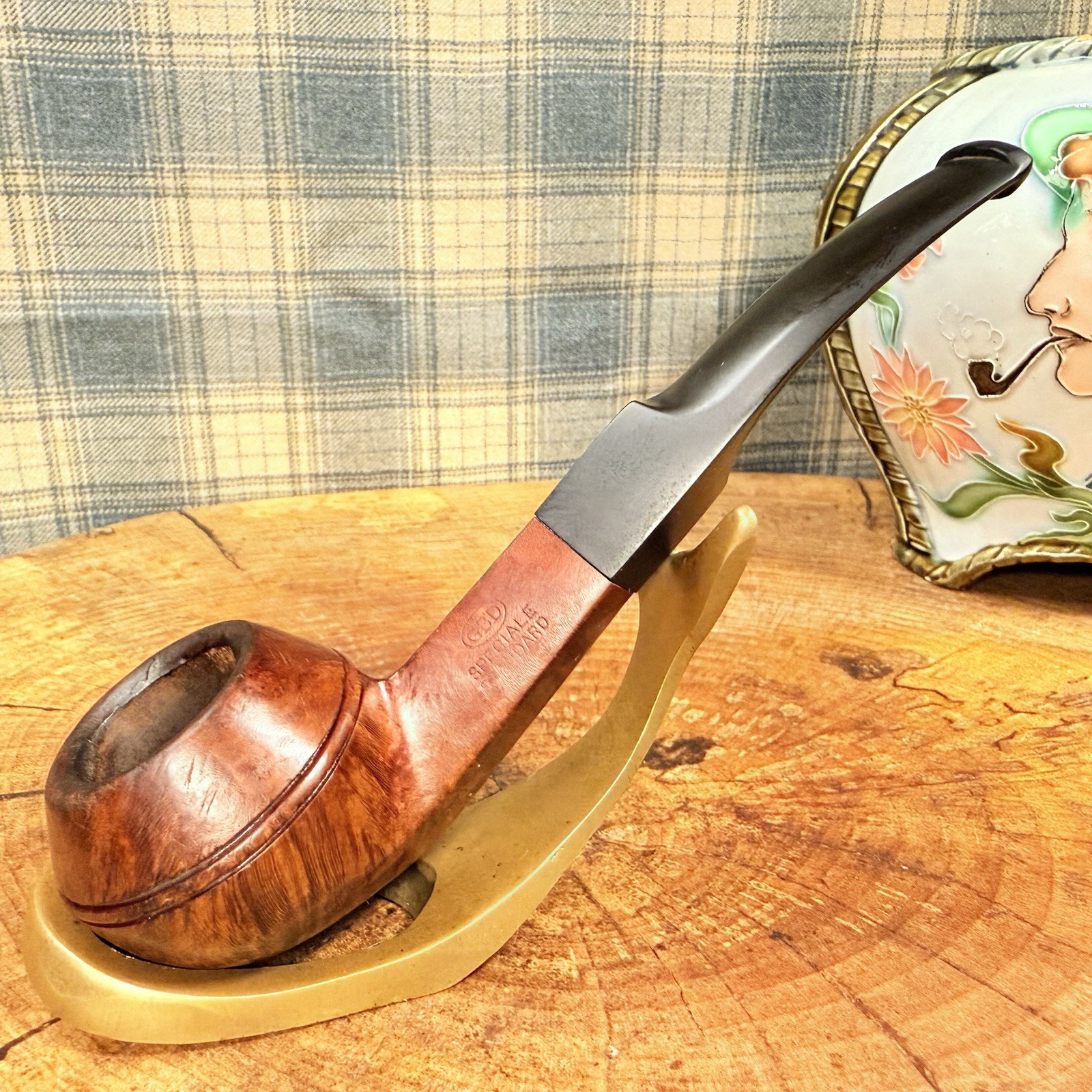 GBD SPECIALE STANDARD BULLDOG 549 Briar Estate Tobacco Pipe