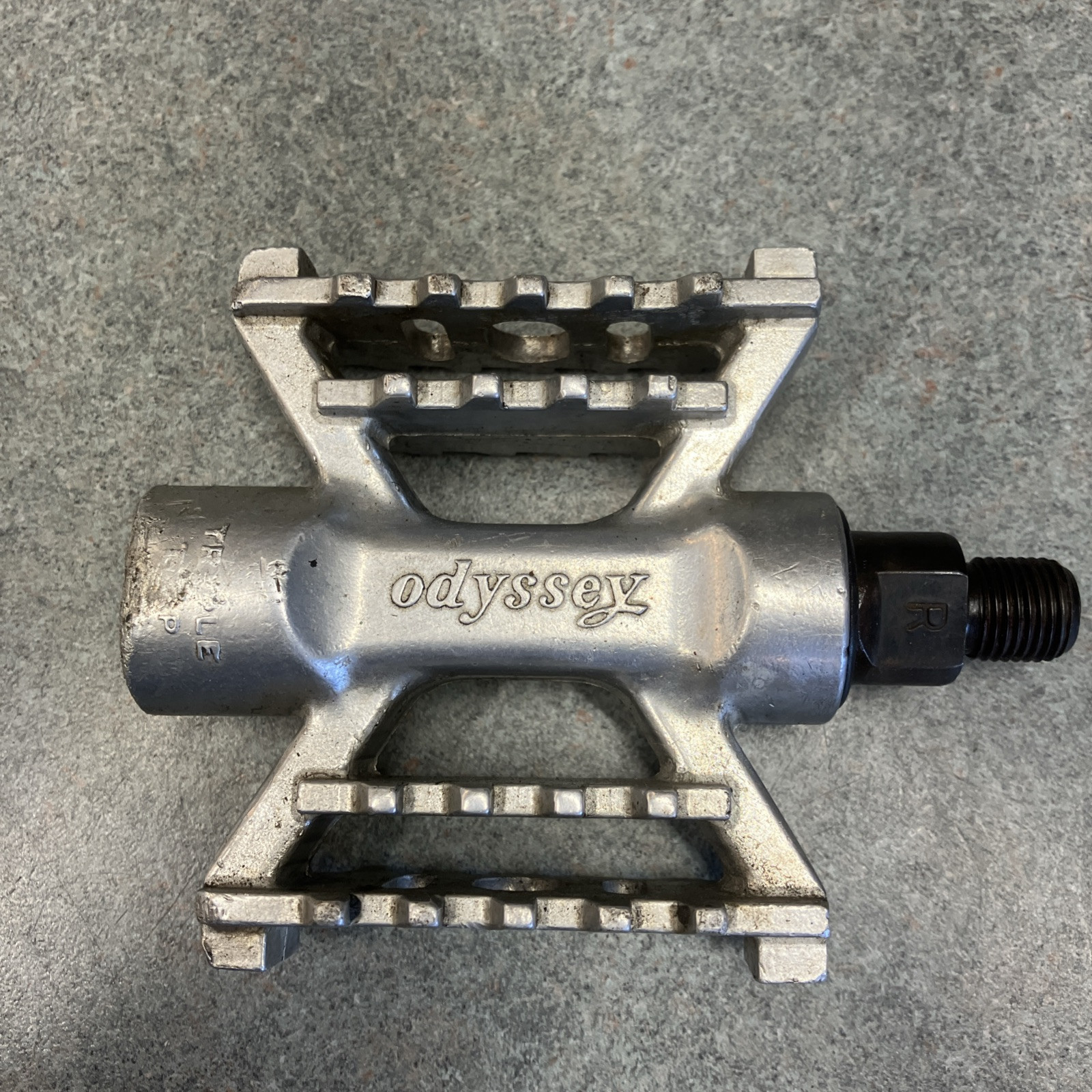 Vintage Odyssey Triple 1/2” Right Only Pedal-Missing Cage