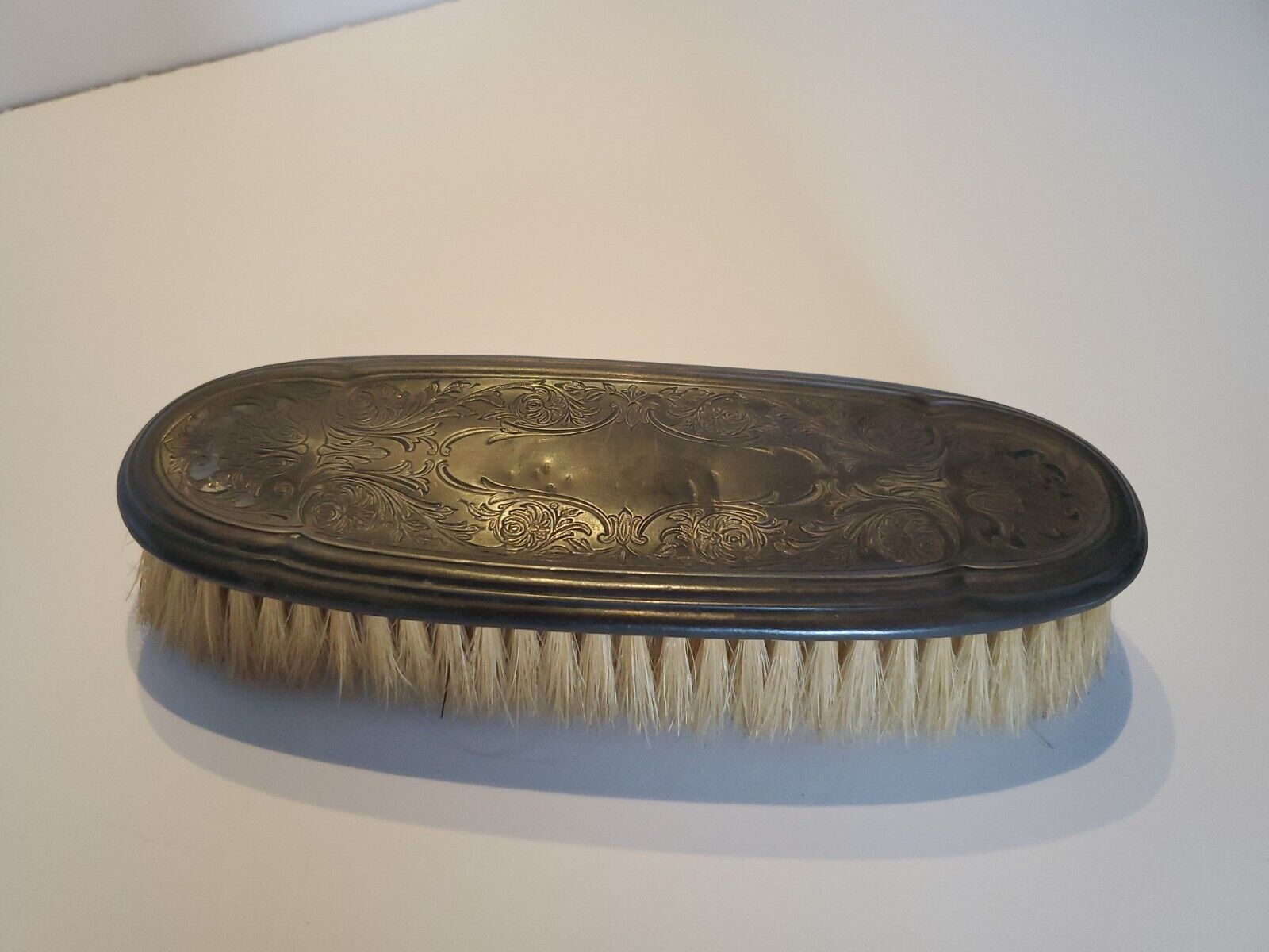 Vinyage 1920s Art Nouveau Gentalmans or Ladys Vanity Hair Garment Shoe Brush