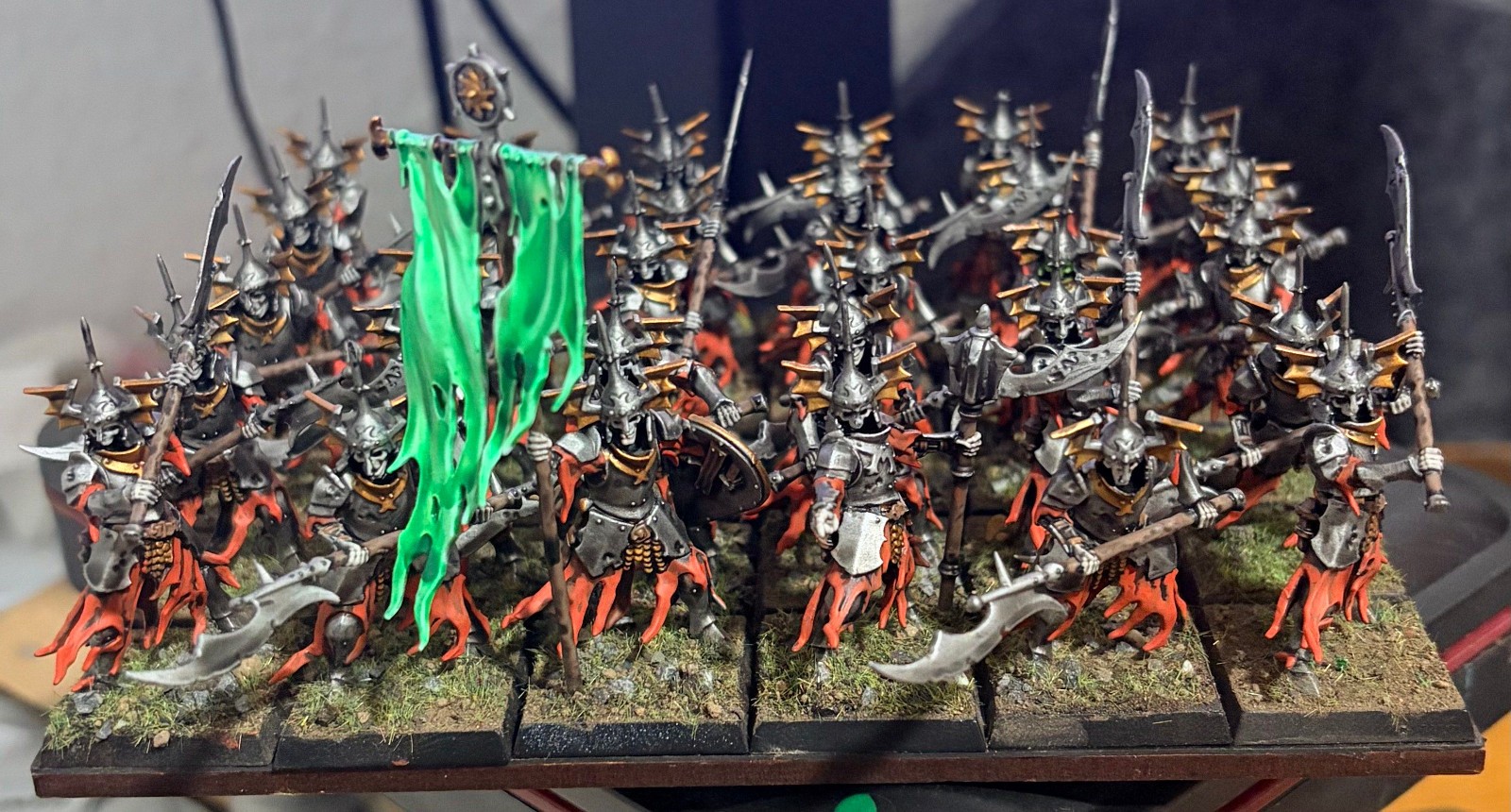 30 well painted Warhammer fantasy Grave Guard Barrow Guard Age of Sigmar 30 well painted Warhammer fantasy Grave Guard Barrow Guard Age of Sigmar