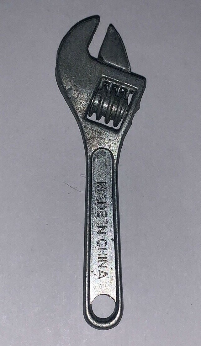 GRAY ADJUSTABLE MINI WRENCH KEYCHAIN 