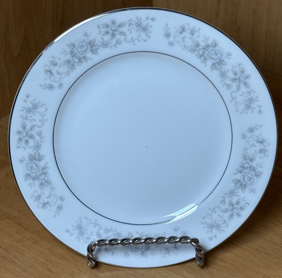 Crestwood Heritage China Dessert Bread Plate 6.25
