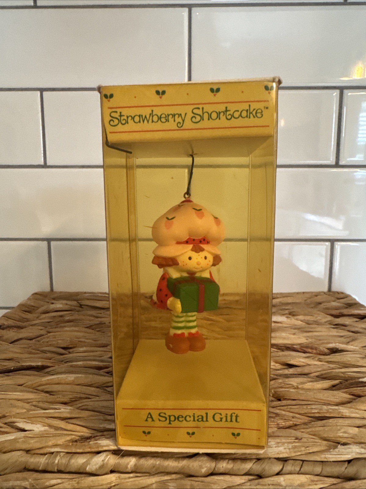 Vintage 1983 Strawberry Shortcake 