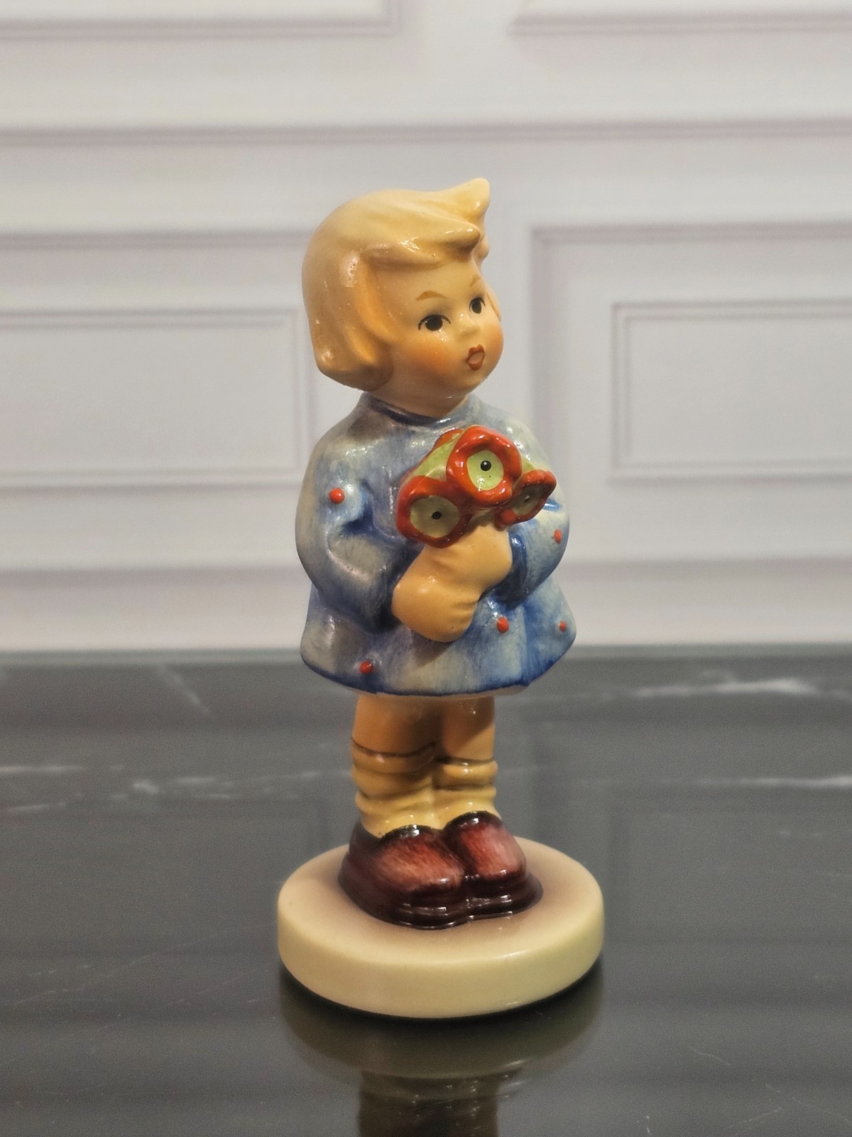 Vintage Goebel Hummel Girl with Nosegay Figurine 239/A 1967 Flowers W. Germany
