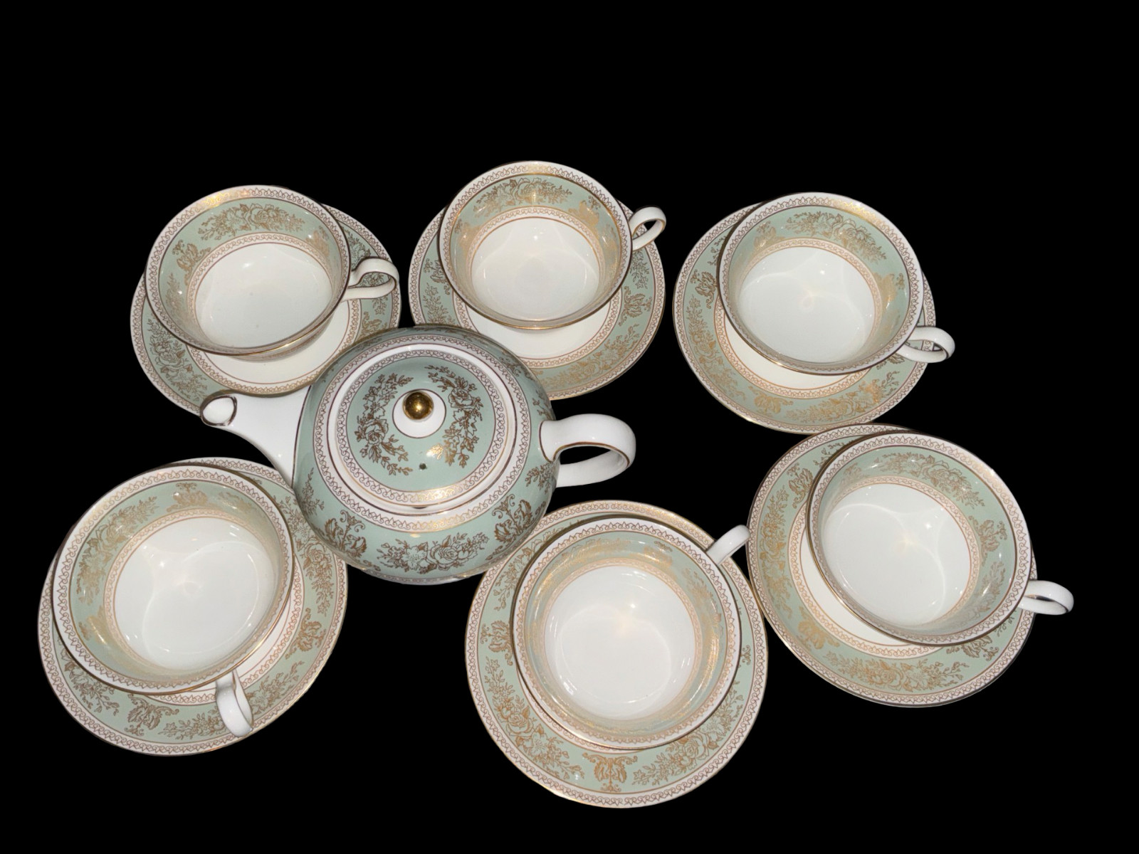 Wedgwood Columbia Sage Green Teapot 6 cups & Saucers set Bone China 13 pieces
