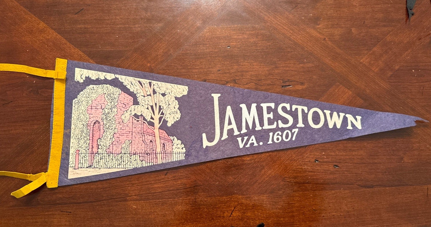 Jamestown Virginia 1607 vintage Pennant 1970s, 26”
