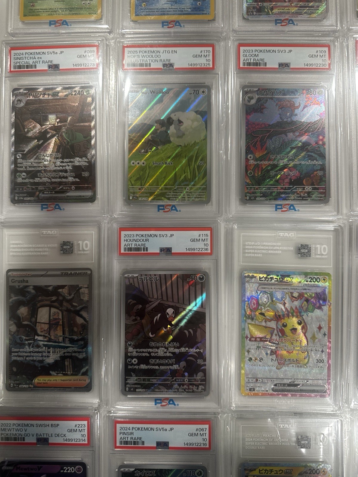 Pokemon Mystery Slab Bag PSA / TAG / AGS 8 9 10 Guarantee + 3 Booster Packs