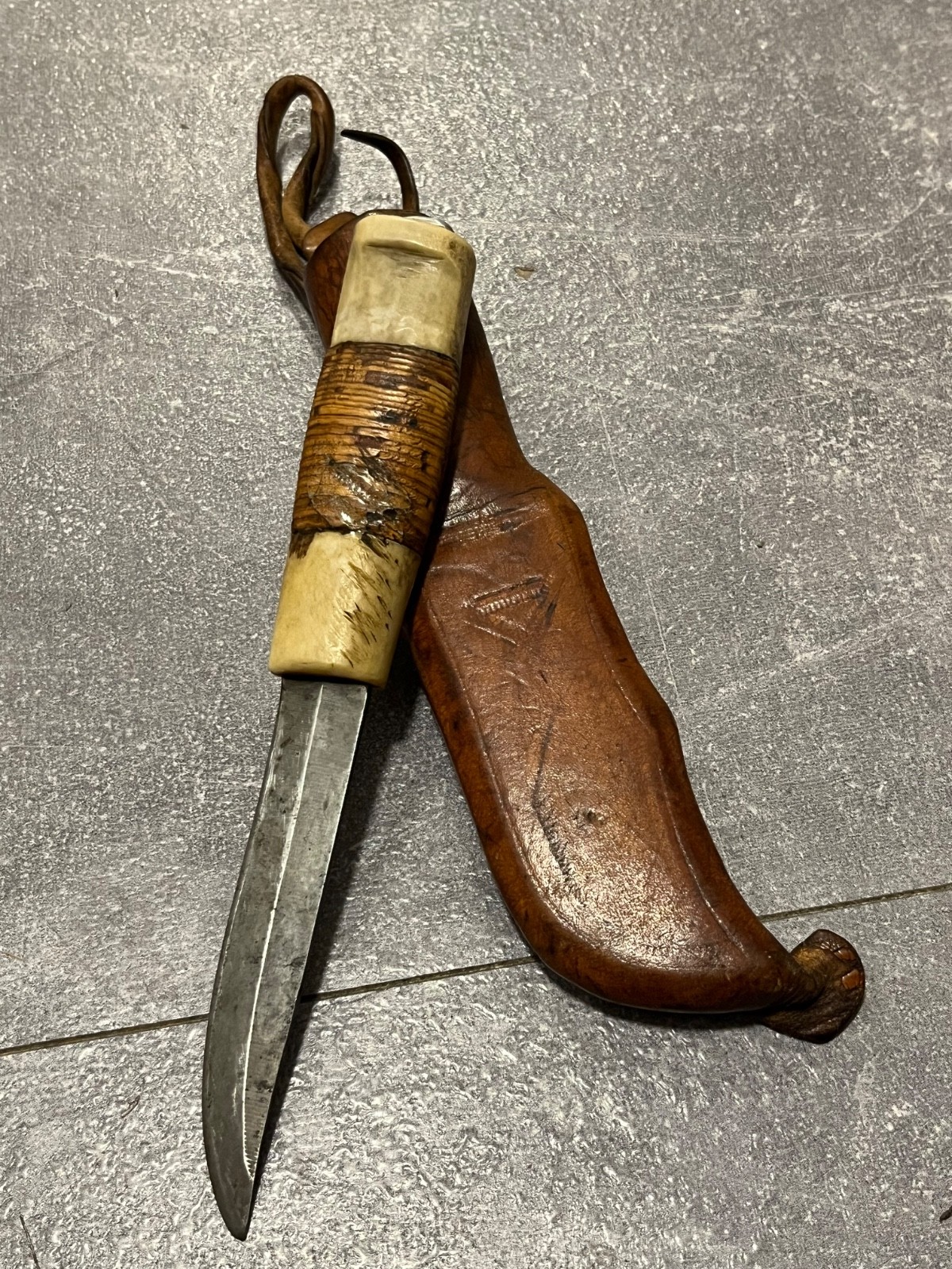 Handmade swedish hunting fishing knife puukko samearbete