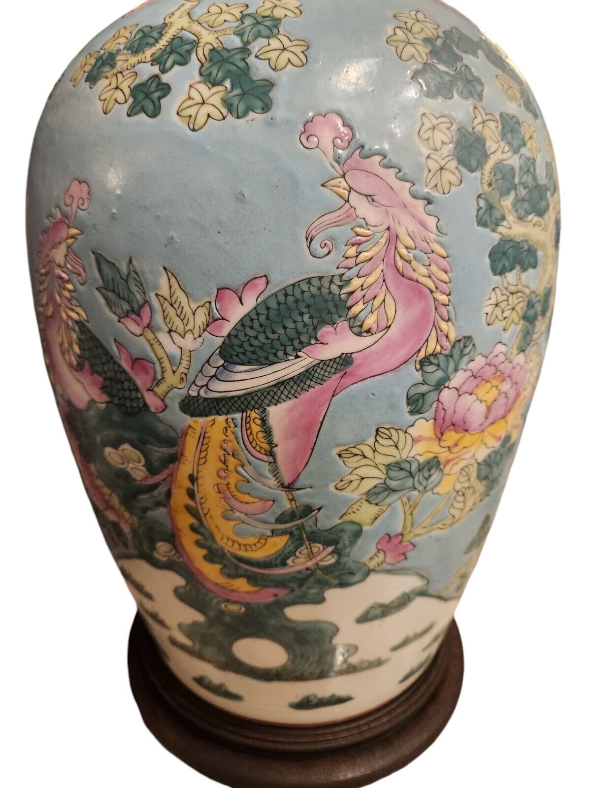 Vintage Macau Chinese Porcelain Lamp